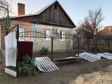 Фото 2 — Российские войска снова обстреляли Марганец: повреждено семь домов (ФОТО)