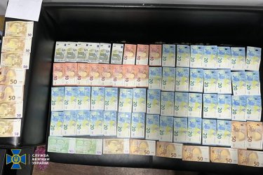 Фото 4 — €1,5 тыс. за проезд: на границе с Венгрией задержали таможенников, требовавших взятки от перевозчиков