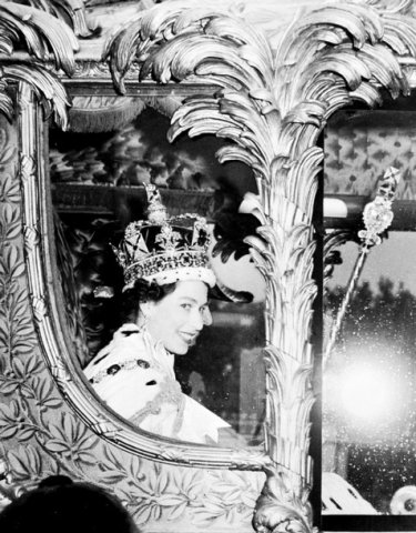 Фото 23 — Великобритания отмечает 60-летие правления королевы Елизаветы II