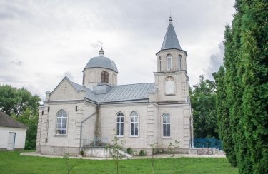 Фото 6 — В Киевской области дотла сгорела церковь (ФОТО)