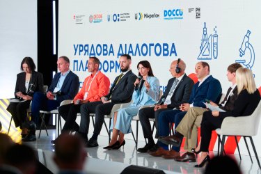 Фото 2 — Перша робота і трудова книжка: як Група Промавтоматика працевлаштувала підлітків 14+