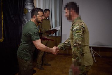 Фото 22 — Зеленський на Донеччині відвідав підрозділ ІПСО (ФОТО)