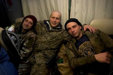 Фото 5 — 189 украинцев вернулись из плена в канун Нового года: подробности очередного обмена