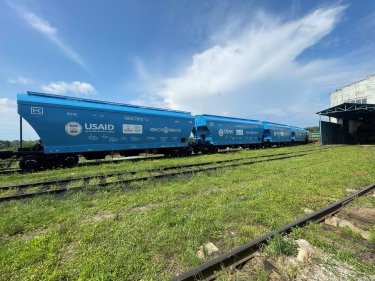 Фото 2 — "Нібулон" отримає 50 залізничних вагонів для експорту зерна через Дунай: частина вже надійшла (ФОТО)