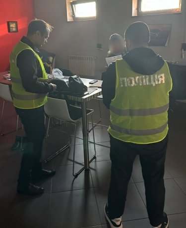 Фото 3 — У Київі відбулися обшуки у справі про розкрадання грошей на метро на Виноградар (ФОТО)