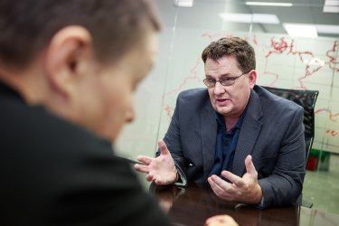 Фото 5 — Происходит геймификация жизни — Даг Дайер, разработчик Age of Empires и Quake, Warner Bros.