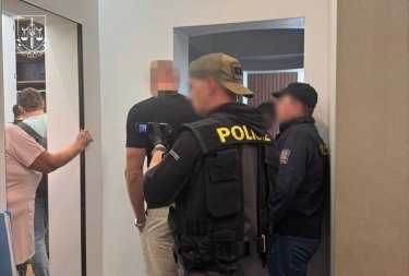 Фото 2 — Виманили 12 млн грн: українські та чеські правоохоронці "накрили" кол-центри, що ошукували громадян ЄС