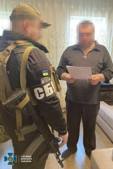 Фото 2 — В Харьковской области задержали чиновников райсовета и "начфина" бывшей оккупационной администрации РФ