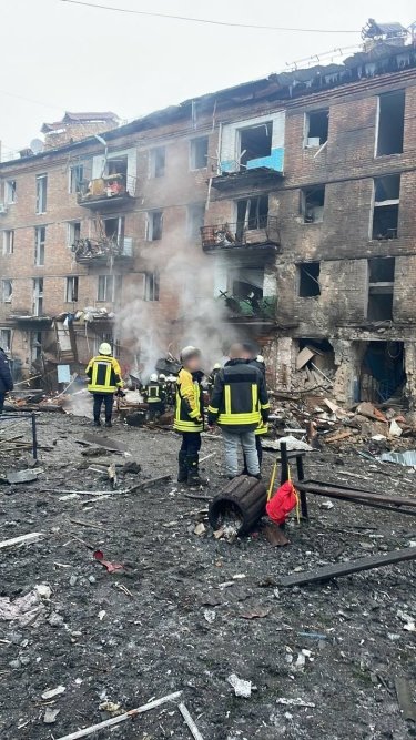 Фото 5 — Россия нанесла ракетные удары по Киеву и области. Есть жертвы