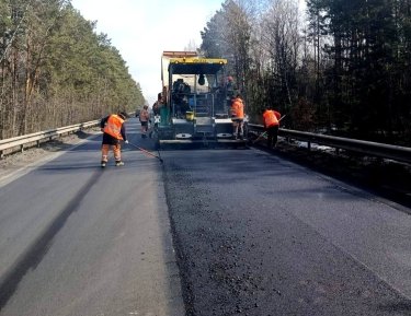 Фото 4 — В Украине с начала года отремонтировали 1,3 млн кв. м дорог государственного значения