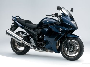 Фото 5 — Suzuki показала свои новейшие мотоциклы в Украине