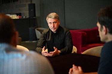 Фото 5 — Пошкоджений ракетним ударом завод Flex можуть релокувати у межах Мукачівської громади