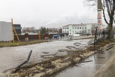 Фото 4 — Выпрыгивали на ходу: в Каменском водитель автобуса с детьми умер за рулем (ФОТО, ВИДЕО)