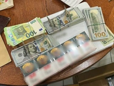 Фото 5 — Полиция и СБУ разоблачили на Буковине семейный бизнес по разливу контрафактного "элитного" алкоголя и кофе (ФОТО)