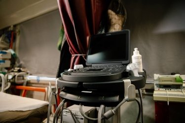 Фото 4 — "Укрзализныця" и Минобороны продемонстрировали медицинский эвакуационный поезд (ФОТО)