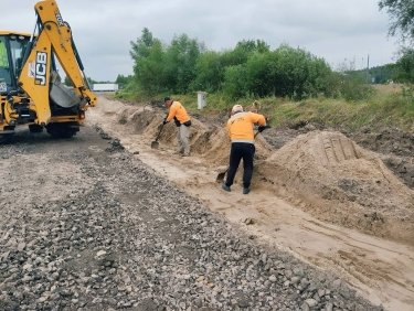Фото 2 — ЄС фінансує відновлення ключової автодороги на кордоні з Польщею: що відомо