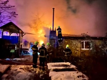 Фото 3 — Армия РФ атаковала Киев 10 баллистическими ракетами: пострадало более 50 человек (ФОТО)