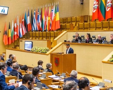 Фото 24 — Гуманітарні ініціативи та дрони для ЗСУ: як народні депутати допомагають громадянам та армії перемогти