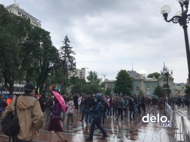 Фото 21 — Авакова в отставку: в центре Киева требуют увольнения главы МВД (ФОТО, ВИДЕО, ОБНОВЛЯЕТСЯ)