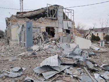 Фото 8 — На центр Берислава сбросили авиабомбу, из-за ракеты в Краматорске погиб человек: какая ситуация в регионах