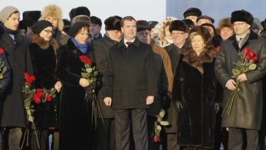 Фото 6 — В России открыли памятник Борису Ельцину
