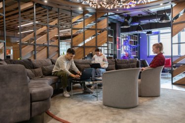 Фото 2 — Як FAVBET будує бренд роботодавця та підтримує співробітників під час війни