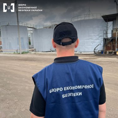 Фото 2 — БЭБ изъяло у одной из сетей АЗС топлива на 260 миллионов гривен (ФОТО)