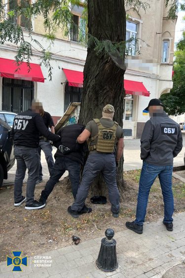 Фото 2 — В Одессе поймали трех членов банды умершего "вора в законе" "Антимоса", терроризировавшей бизнес (ФОТО)