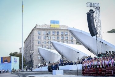 Фото 2 — Как прошел военный парад ко Дню Независимости Украины в Киеве (ФОТОРЕПОРТАЖ)