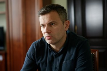 Фото 2 — "У 2023 році ми маємо намір зменшити емісію вдвічі", – заступник голови НБУ Сергій Ніколайчук