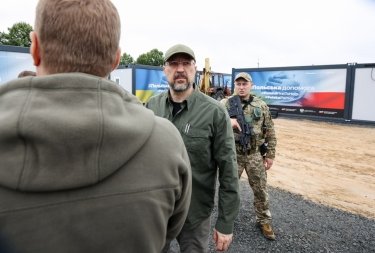 Фото 3 — У Чернігівській області встановлюють три модульні містечка