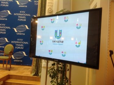 Фото 6 — Троицкий, закрывший "Дах", заменит Поклитару в Театре оперы и балета для детей и юношества