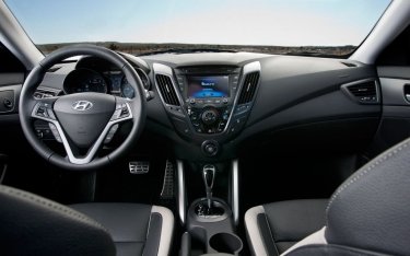 Фото 13 — Hyundai представила Genesis Coupe и Veloster Turbo в Детройте