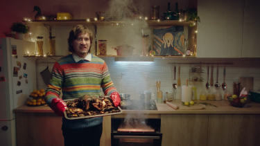 Фото 2 — Как режиссер превратила заброшенный Дворец культуры в мини-Голливуд