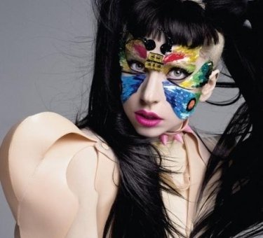 Фото 3 — Лидер цифровых продаж синглов Lady Gaga стала блогером и моделью