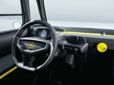 Фото 8 — Opel представил суперкомпактный электрокар весом 470 кг (ФОТО)