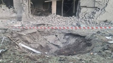 Фото 2 — Российская авиабомба попала рядом с пятиэтажкой в Харьковской области, погибла женщина (ФОТО)