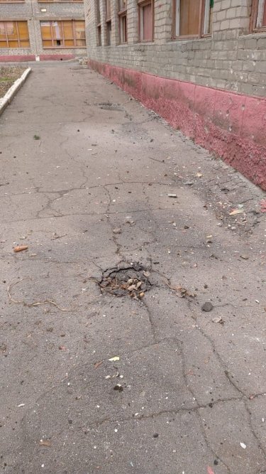 Фото 4 — В Константиновке из-за российского обстрела ранены шесть человек (ФОТО)