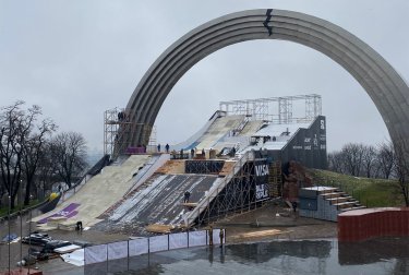 Фото 2 — Екшн-опера у центрі Києва: чого чекати від третього Double Triple Snow Fest