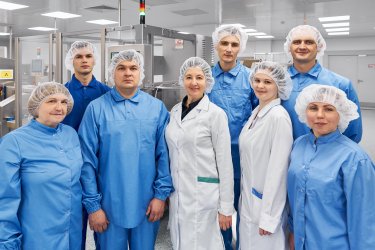 Фото 3 — Синергия поколений: как у Farmak опытные специалисты сотрудничают с зуммерами