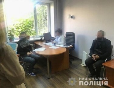 Фото 2 — В Киеве продавали "настоящие" Covid-сертификаты без вакцинации за 250 евро (ФОТО)