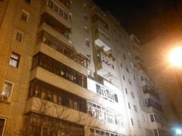 Фото 6 — Спасатели эвакуировали более 100 человек из-за взрыва в жилом доме