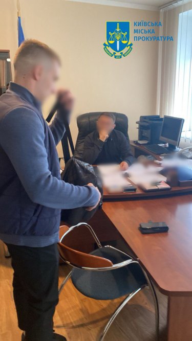 Фото 3 — Директора заводу "Київприлад" піймали на хабарі за неформальну оренду приміщення (ФОТО)