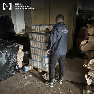 Фото 4 — На Закарпатье нашли масштабное производство контрафактной бытовой химии (ФОТО)