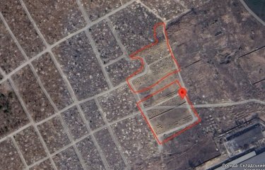 Фото 2 — Google обновил спутниковые снимки Мариуполя: найдены новые массовые захоронения