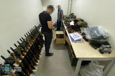 Фото 3 — СБУ обнаружила в Киеве незаконный склад боеприпасов, организованный местной терробороной