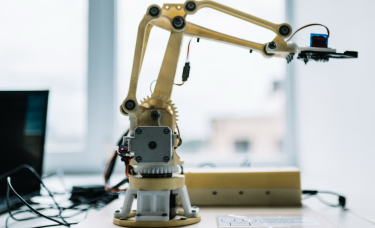 Фото 3 — Лабораторія конструювання та робототехніки Ajax Systems запрацювала в Київському політехнічному інституті