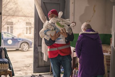 Фото 2 — Обсяг наданої допомоги українцям від NOVUS вже склав понад 1 000 000 євро