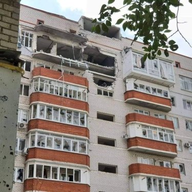 Фото 5 — Российские войска атаковали завод в Лисичанске и закрепляются в центре Северодонецка