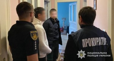 Фото 2 — На Львівщині викрили зловмисників, які ошукали клієнтів ПриватБанку: деталі справи